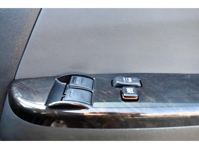 ハイエースバン スーパーＧＬ　ダークプライム　４型　１２ヶ月２００００ｋｍ保証付き　純正ＬＥＤヘッドライト・スマートキー・ナビ・ＴＶ・ＴＥＣ・フリップダウンモニター付き（17枚目）