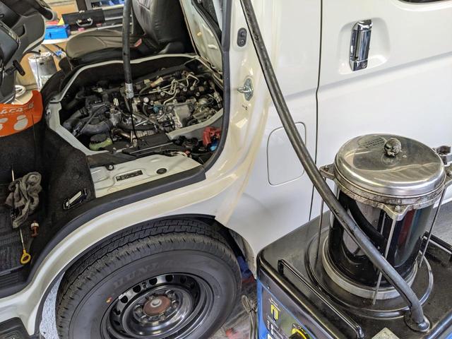 ハイエースバン スーパーＧＬ　ダークプライム　４型　１２ヶ月２００００ｋｍ保証付き　純正ＬＥＤヘッドライト・スマートキー・ナビ・ＴＶ・ＴＥＣ・フリップダウンモニター付き（44枚目）