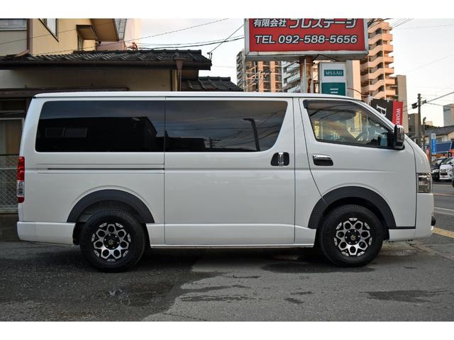 ハイエースバン スーパーＧＬ　ダークプライムＩＩ　６型　３ヵ月３０００ｋｍ保証付き　純正ＬＥＤヘッドライト・スマートキー・ナビ・ＴＶ・社外ベットキット・パワースライドドア付き（5枚目）