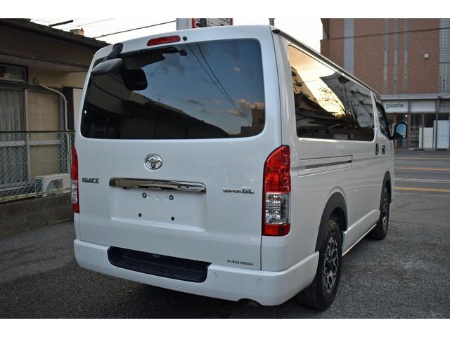 ハイエースバン スーパーＧＬ　ダークプライムＩＩ　６型　３ヵ月３０００ｋｍ保証付き　純正ＬＥＤヘッドライト・スマートキー・ナビ・ＴＶ・社外ベットキット・パワースライドドア付き（7枚目）