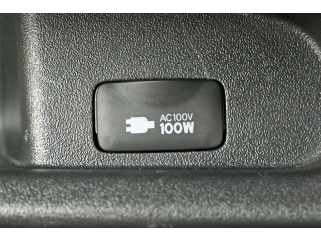 ハイエースバン スーパーＧＬ　ダークプライムＩＩ　６型　３ヵ月３０００ｋｍ保証付き　純正ＬＥＤヘッドライト・スマートキー・ナビ・ＴＶ・社外ベットキット・パワースライドドア付き（30枚目）