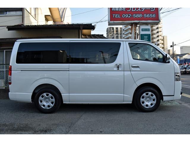 ハイエースバン スーパーＧＬ　ダークプライムＩＩ　５型　３ヶ月３０００ｋｍ保証付き　ＬＥＤヘッドライト・スマートキー・ナビ・ＴＶ・バックカメラ・トヨタセーフティーセンス・パワースライドドア付き（5枚目）