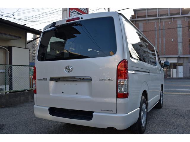 ハイエースバン スーパーＧＬ　ダークプライムＩＩ　５型　３ヶ月３０００ｋｍ保証付き　ＬＥＤヘッドライト・スマートキー・ナビ・ＴＶ・バックカメラ・トヨタセーフティーセンス・パワースライドドア付き（7枚目）