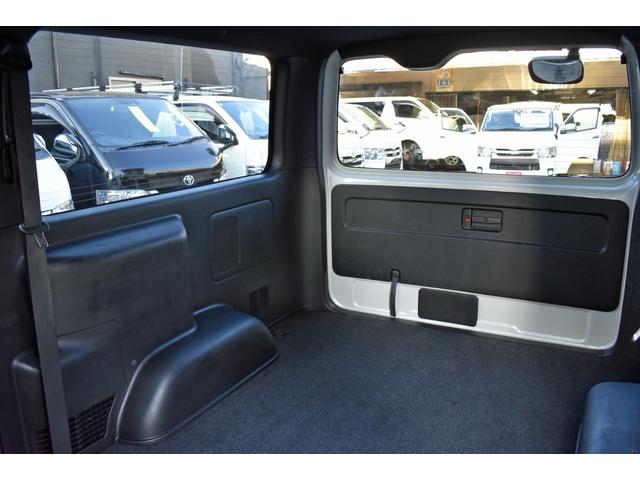 ハイエースバン スーパーＧＬ　ダークプライムＩＩ　５型　３ヶ月３０００ｋｍ保証付き　ＬＥＤヘッドライト・スマートキー・ナビ・ＴＶ・バックカメラ・トヨタセーフティーセンス・パワースライドドア付き（14枚目）
