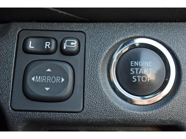 ハイエースバン スーパーＧＬ　ダークプライムＩＩ　５型　３ヶ月３０００ｋｍ保証付き　ＬＥＤヘッドライト・スマートキー・ナビ・ＴＶ・バックカメラ・トヨタセーフティーセンス・パワースライドドア付き（18枚目）