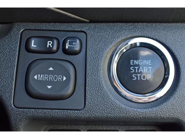 �v�b�V���X�^�[�g�t���ł��̂ŁA�J�M���񂷈��Ԃ������Ȃ�܂��B�v�b�V���X�^�[�g�t���̃L�[���X���|�P�b�g�ɓ��ꂽ�܂܃h�A�̎���蕔���̊ۂ��������ŊJ�\�ł��B