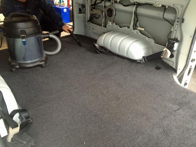 ハイエースバン スーパーＧＬ　ダークプライム　ワンオーナー・ナビ・ＴＶ・バックカメラ・ＡＣ１００Ｖ付き（26枚目）