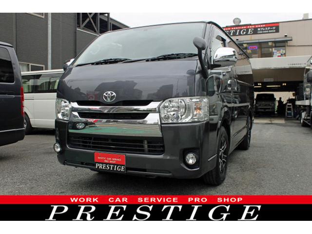 ハイエースバン スーパーＧＬ　ダークプライム　コーナーセンサー・純正アルミホイール・ウインカーミラー・ＡＣ１００Ｖ・ＬＥＤヘッドライト・スマートキー・ナビ・ＴＶ・バックカメラ付き（2枚目）