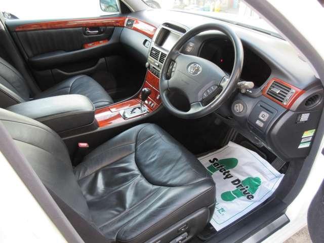eR仕様 3ヶ月3,000km保証付き 禁煙車 サンルーフ ナビ バックカメラ スマートキー シートヒーター シートエアコン 革シート パワーシート 盗難防止システム 修復歴なし フロントフォグランプ(33枚目)