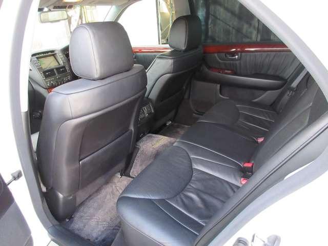 eR仕様 3ヶ月3,000km保証付き 禁煙車 サンルーフ ナビ バックカメラ スマートキー シートヒーター シートエアコン 革シート パワーシート 盗難防止システム 修復歴なし フロントフォグランプ(41枚目)