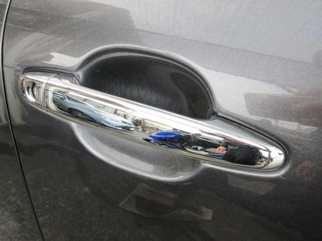 X Sエディション 1年保証付き 禁煙車 ワンオーナー HDDナビ CD&DVD再生 ワンセグTV ETC 3列シート HIDヘッドライト 両側電動スライドドア フルエアロ キーレス 盗難防止システム(23枚目)