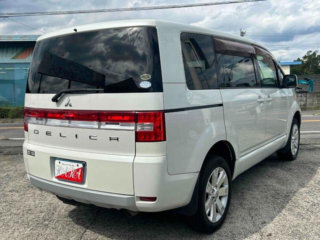 デリカＤ：５ Ｇ　ナビパッケージ　電動ドア　ＥＴＣ　純正ナビ　バックカメラ（7枚目）