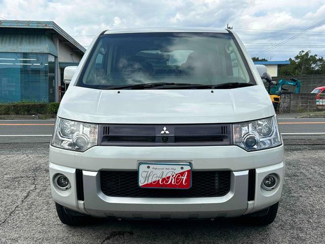 デリカＤ：５ Ｇ　ナビパッケージ　電動ドア　ＥＴＣ　純正ナビ　バックカメラ（8枚目）