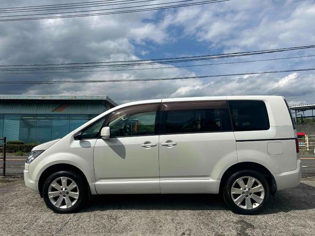 デリカＤ：５ Ｇ　ナビパッケージ　電動ドア　ＥＴＣ　純正ナビ　バックカメラ（10枚目）