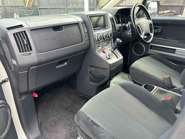 デリカＤ：５ Ｇ　ナビパッケージ　電動ドア　ＥＴＣ　純正ナビ　バックカメラ（25枚目）