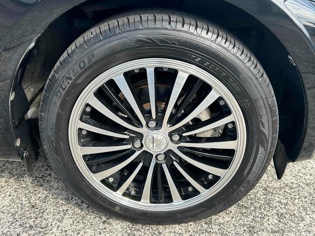 ｉＱ １００Ｇ　レザーパッケージ　革シート　スマートキー　ナビＴＶバックカメラ　フォグランプ（13枚目）