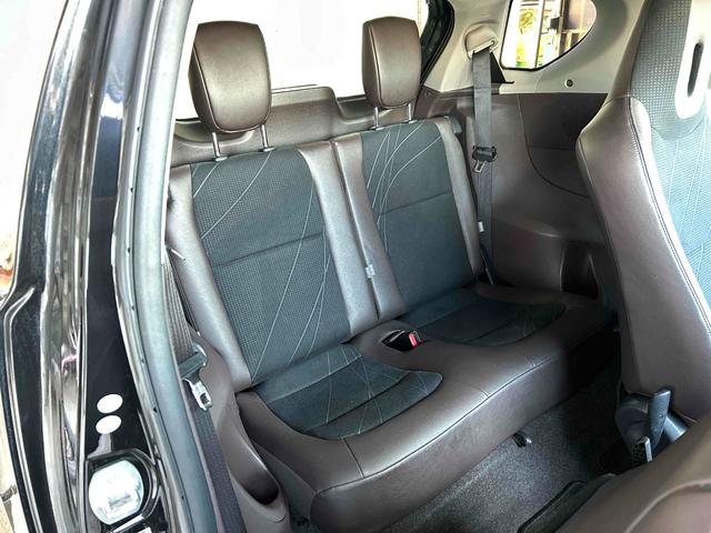 ｉＱ １００Ｇ　レザーパッケージ　革シート　スマートキー　ナビＴＶバックカメラ　フォグランプ（18枚目）