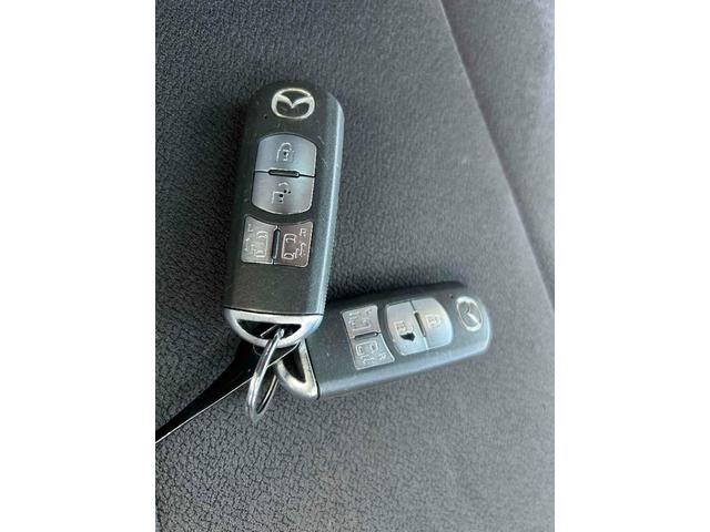 プレマシー ２０Ｓ　プレステージスタイルＩＩ　両側電動スライドドア　車検２年　社外ナビＴＶ　Ｂｌｕｅｔｏｏｔｈオーディオ　ＥＴＣ　純正１７インチアルミホイール　ハーフレザーシート（34枚目）