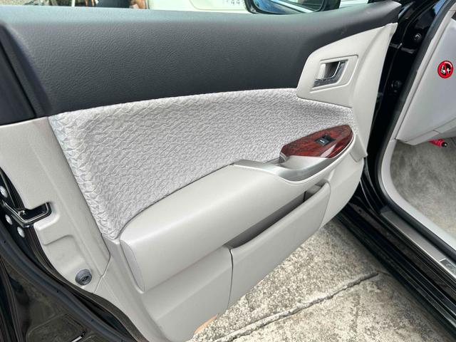 クラウン ロイヤルサルーン 後期モデル 純正HDDマルチナビ TV バックカメラ クルコン 電動シート 車検2年(22枚目)