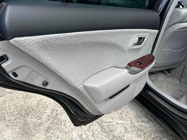 クラウン ロイヤルサルーン 後期モデル 純正HDDマルチナビ TV バックカメラ クルコン 電動シート 車検2年(23枚目)