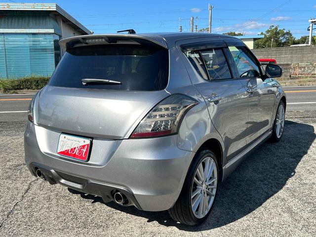 スイフトスポーツ ベースグレード　純正６ＭＴ　プッシュスタート　ＥＴＣ　ＨＩＤライト　社外ナビＴＶ（7枚目）