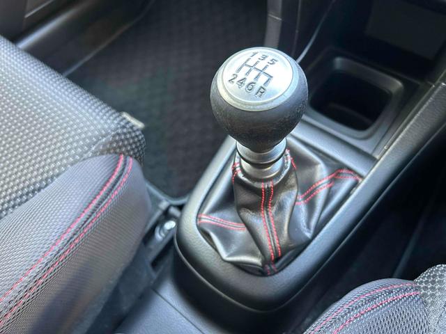 スイフトスポーツ ベースグレード　純正６ＭＴ　プッシュスタート　ＥＴＣ　ＨＩＤライト　社外ナビＴＶ（29枚目）