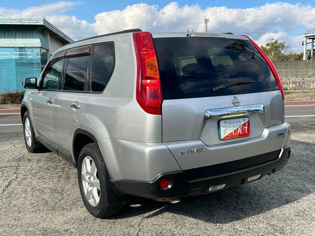 エクストレイル ２０ＧＴ　６速マニュアル　スマートキー（4枚目）