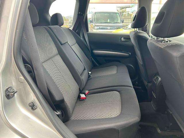 エクストレイル ２０ＧＴ　６速マニュアル　スマートキー（13枚目）