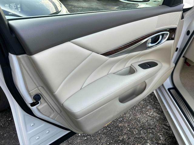 ����ȑ��h�A������ɂȂ�܂��I