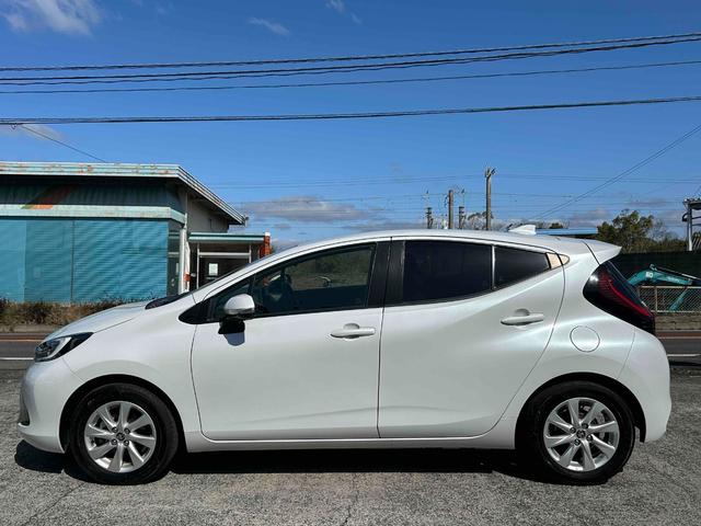 アクア Ｚ　２年保障　禁煙車　ワンオーナー　純正ナビ　ＴＶ　全方位カメラ　プリクラッシュセーフティー　前後ドラレコ　ＥＴＣ　スマートキー　テレビキット（10枚目）