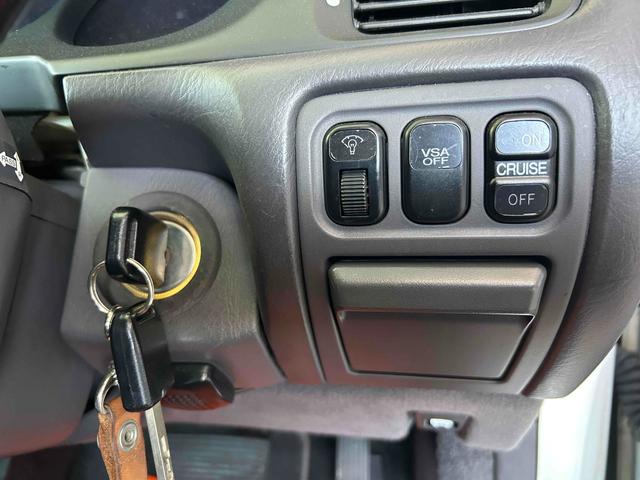 レジェンド エクスクルーシブ　ワンオーナー　レザーシート　シートヒーター　ＥＴＣ　パワーシート　クルーズコントロール　純正ＨＩＤライト　キーレス　スペアーキー（32枚目）