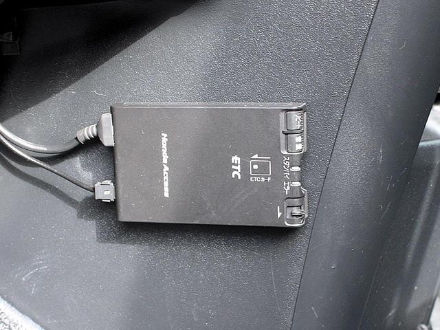 スパーダS HDDナビパッケージ HDDナビ バックカメラ ETC 両側電動スライドドア オートエアコン ステアリモコン Wエアコン LEDルームライト HIDヘッドライト 純正アルミホイール CD DVD タイミングチェーン(25枚目)