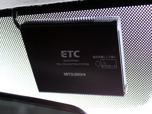 プレマシー ２０ＣＳ　ＥＴＣ　電動スライドドア　ドラレコ　メモリナビ　ワンセグＴＶ　Ｂｌｕｅｔｏｏｔｈ　ＣＤ／ＤＶＤ再生　スマートキー　ステアリモコン　レベライザー　禁煙車　走行距離７７，０００ｋｍ（26枚目）