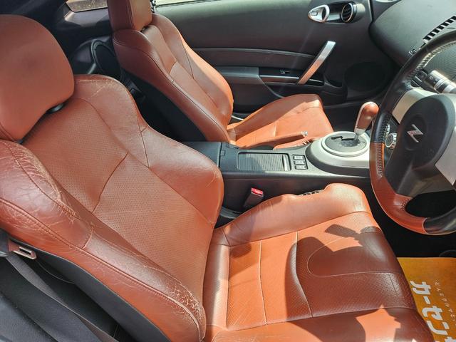 フェアレディＺ バージョンＳＴタイプＧ　本革パワーシート　Ｆ１８　Ｒ１９インチＡＷ　ブレンボ　フジツボマフラー　ＥＴＣ　ナビ　フルセグ　バックカメラ　Ｂｌｕｅｔｏｏｔｈ（7枚目）