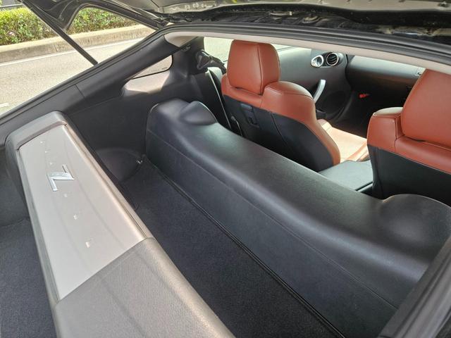 フェアレディＺ バージョンＳＴタイプＧ　本革パワーシート　Ｆ１８　Ｒ１９インチＡＷ　ブレンボ　フジツボマフラー　ＥＴＣ　ナビ　フルセグ　バックカメラ　Ｂｌｕｅｔｏｏｔｈ（10枚目）