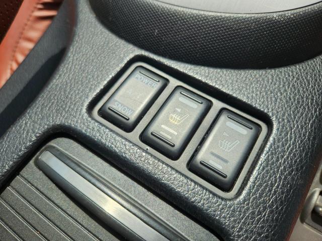 フェアレディＺ バージョンＳＴタイプＧ　本革パワーシート　Ｆ１８　Ｒ１９インチＡＷ　ブレンボ　フジツボマフラー　ＥＴＣ　ナビ　フルセグ　バックカメラ　Ｂｌｕｅｔｏｏｔｈ（19枚目）