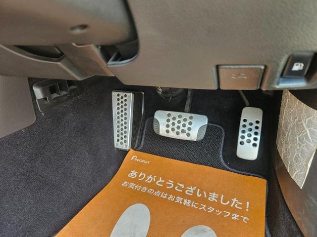 フェアレディＺ バージョンＳＴタイプＧ　本革パワーシート　Ｆ１８　Ｒ１９インチＡＷ　ブレンボ　フジツボマフラー　ＥＴＣ　ナビ　フルセグ　バックカメラ　Ｂｌｕｅｔｏｏｔｈ（24枚目）