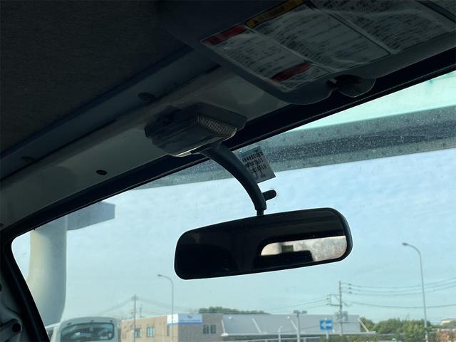 エルフトラック 　トラック　Ｗキャブ　ＭＴ　後輪ダブル　エアコン　パワーウィンドウ　運転席エアバッグ（38枚目）