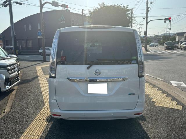セレナ ２０Ｘ　Ｖセレクション＋セーフティ　Ｓ－ハイブリッド　２．０　２０Ｘ　Ｖセレクション＋Ｓａｆｅｔｙ　Ｓ－ＨＹＢＲＩＤ　　（パール）（7枚目）