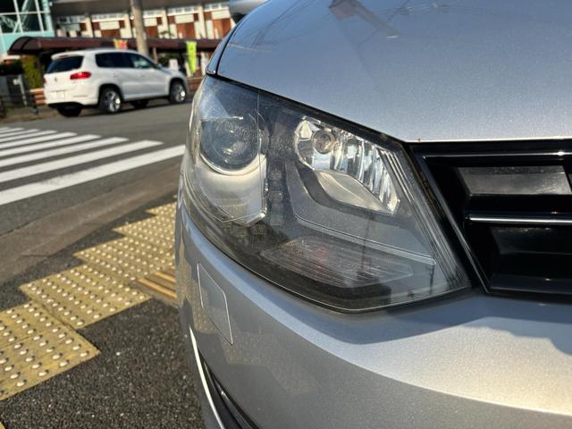 ポロ ＴＳＩハイライン　ＴＳＩ　ハイライン　ドラレコ　ＥＴＣ　キーレス　ＨＩＤ　純正アルミ　（シルバー）（9枚目）