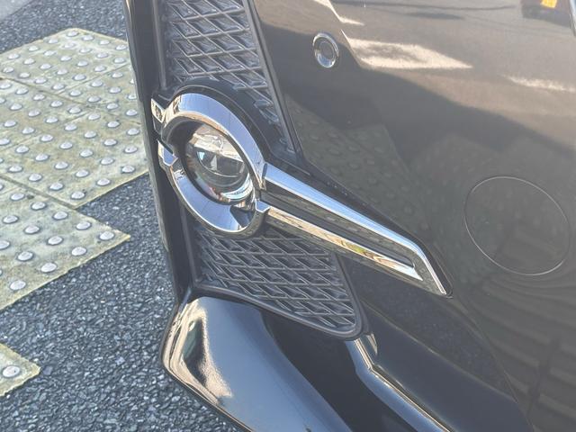 アルファード ２．５Ｓ　Ａパッケージ　タイプブラック　ワンオーナー・禁煙車・両側パワースライドドア・メモリーナビ　フルセグ・バックカメラ　アルパインビッグフリップダウンモニタ　　ＬＥＤ　　純正アルミ　クルコン　ＥＴＣ（10枚目）