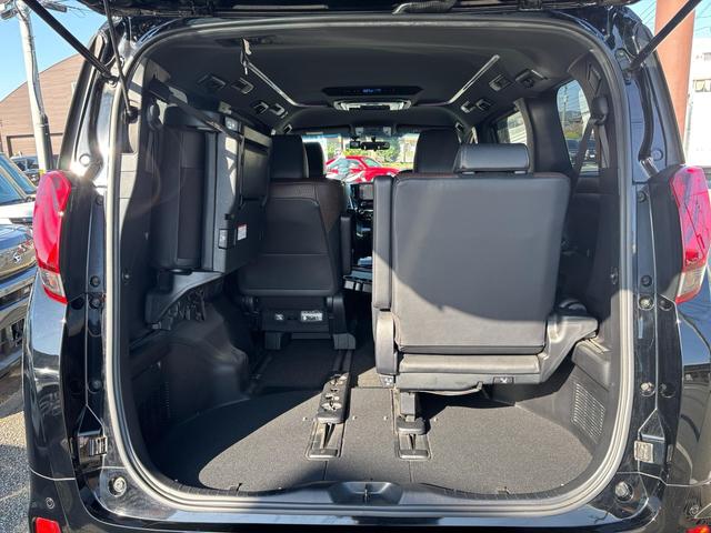 アルファード ２．５Ｓ　Ａパッケージ　タイプブラック　ワンオーナー・禁煙車・両側パワースライドドア・メモリーナビ　フルセグ・バックカメラ　アルパインビッグフリップダウンモニタ　　ＬＥＤ　　純正アルミ　クルコン　ＥＴＣ（22枚目）