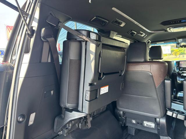アルファード ２．５Ｓ　Ａパッケージ　タイプブラック　ワンオーナー・禁煙車・両側パワースライドドア・メモリーナビ　フルセグ・バックカメラ　アルパインビッグフリップダウンモニタ　　ＬＥＤ　　純正アルミ　クルコン　ＥＴＣ（24枚目）
