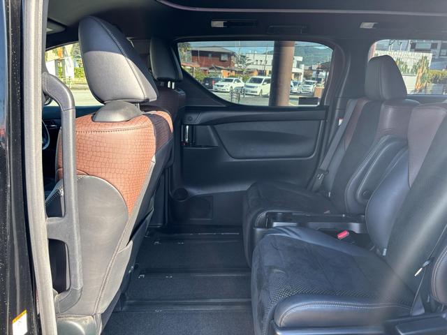 アルファード ２．５Ｓ　Ａパッケージ　タイプブラック　ワンオーナー・禁煙車・両側パワースライドドア・メモリーナビ　フルセグ・バックカメラ　アルパインビッグフリップダウンモニタ　　ＬＥＤ　　純正アルミ　クルコン　ＥＴＣ（49枚目）