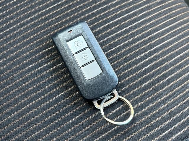 デイズ ハイウェイスター　Ｇターボ　メモリーナビ　フルセグ・バックカメラ・アラウンドビュー・純正アルミ・インテリキー・プッシュスタート・ＨＩＤ・ワンオーナー・禁煙車（31枚目）