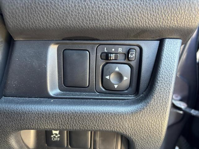 デイズ ハイウェイスター　Ｇターボ　メモリーナビ　フルセグ・バックカメラ・アラウンドビュー・純正アルミ・インテリキー・プッシュスタート・ＨＩＤ・ワンオーナー・禁煙車（33枚目）