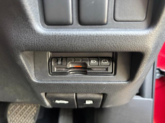 ���X�̓��r���[�����X�ł��B���q�l�����S���Ă��w��������l�ɁA���w���җl�̐����f�ڂ��Ă���܂��B