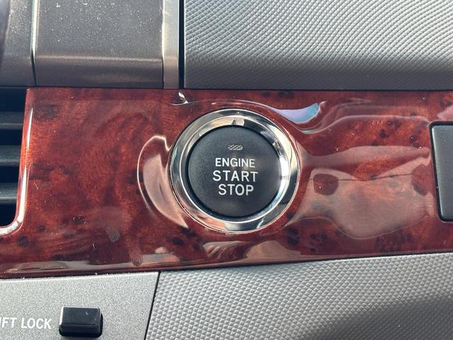 �c�Ǝ��Ԃ͂P�O�F�O�O�`�Q�O�F�O�O�ł��B���ԊO�́u���ψ˗��v�̐Ԃ��{�^�����烁�[���ł��⍇���������B