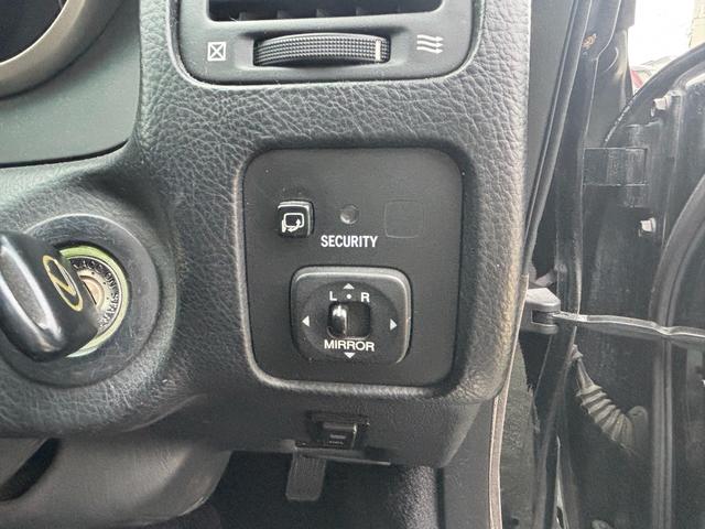 ���X�̓��r���[�����X�ł��B���q�l�����S���Ă��w��������l�ɁA���w���җl�̐����f�ڂ��Ă���܂��B