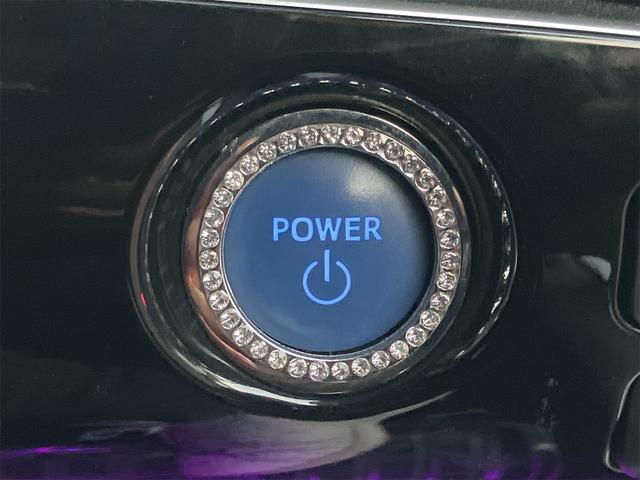 プリウス Ｓセーフティプラス　ドライブレコーダー　ＥＴＣ　クリアランスソナー　レーンアシスト　オートクルーズコントロール　パークアシスト　衝突被害軽減システム　バックカメラ　ナビ　ＴＶ　アルミホイール　オートマチックハイビーム（11枚目）